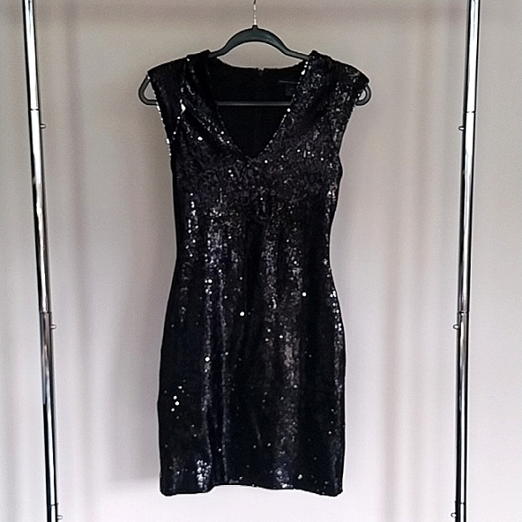 FRENCH CONNECTION Stretchy Black Sequin Mini Dress - Perfect for NYE - Picture 2 of 8